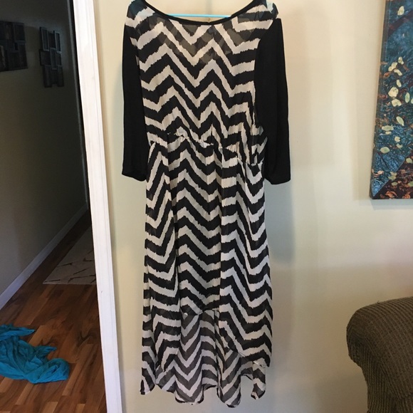 Lucie Lu Striped Dress - Picture 1 of 2